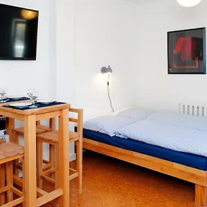 über Dem Kino Toni Berlin