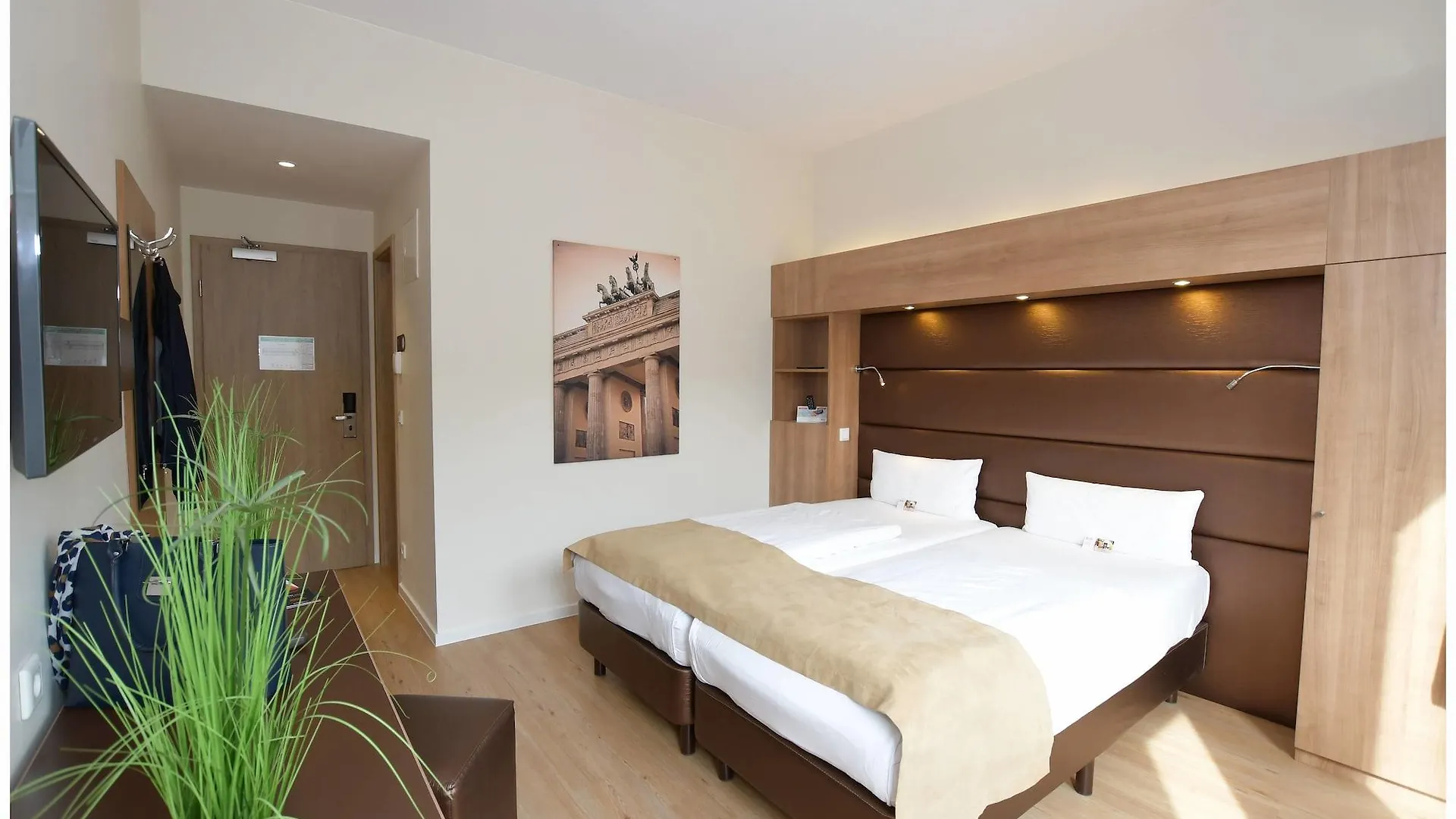 Motel Plus Berlin 3*,